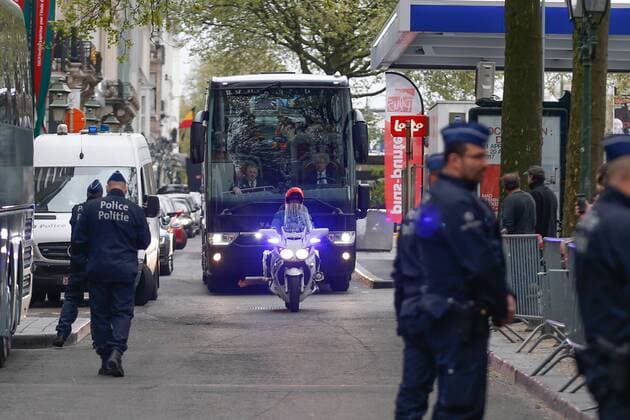 Illustration picture shows the arrival of UK team Manchester United ManU at their hotel, on Wednesday 12 April 2017, in Brussels. Tomorrow Belgian soccer team RSC Anderlecht is playing against Manchester United in the Europa League competition. BRUNOxFAHY  x05080692x