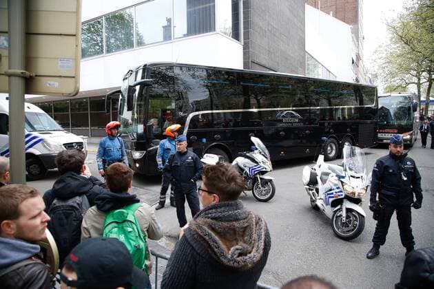 Illustration picture shows the arrival of UK team Manchester United ManU at their hotel, on Wednesday 12 April 2017, in Brussels. Tomorrow Belgian soccer team RSC Anderlecht is playing against Manchester United in the Europa League competition. BRUNOxFAHY  x05080698x