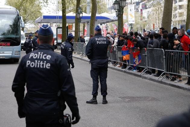 Illustration picture shows police at the arrival of UK team Manchester United ManU at their hotel, on Wednesday 12 April 2017, in Brussels. Tomorrow Belgian soccer team RSC Anderlecht is playing against Manchester United in the Europa League competition. BRUNOxFAHY  x05080707x
