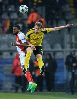 12.04.2017, xmhx, Fussball UEFA Champions League, Borussia Dortmund - AS Monaco, emspor, v.l. Thomas Lemar (AS Monaco), Matthias Ginter (Borussia Dortmund) Dortmund