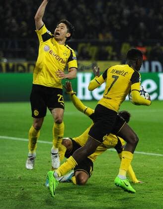 12.04.2017, xmhx, Fussball UEFA Champions League, Borussia Dortmund - AS Monaco, emspor, v.l. Ousmane Dembele (Borussia Dortmund) erzielt ein Tor, Goal scored zum 1:2, Shinji Kagawa (Borussia Dortmund) Pierre Emerick Aubameyang (Borussia Dortmund), Pierre Emerick Aubameyang (Borussia Dortmund), Torjubel, Torjubel, Goal celebration, celebrate the goal, Freude, freut sich, Jubel Dortmund