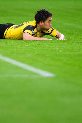 Bilder des Tages - SPORT GER, UEFA CL, Borussia Dortmund (GER) vs AS Monaco FC (MCO) 12.04.2017, Signal Iduna Park, Dortmund, Viertelfinale Hinspiel, GER, UEFA CL, Borussia Dortmund (GER) vs AS Monaco FC (MCO), im Bild Shinji Kagawa ( 23 Dortmund) enttäuscht enttaeuscht traurig nordphotox xKurth