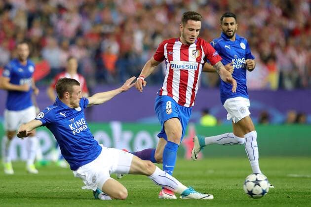 Atletico de Madrid s Saul Niguez (c) and Leicester City FC s Jamie Vardy (l) and Riyad Mahrez during Champions League 2016 2017 Quarter-finals 1st leg match. April 12,2017.  (2017041210)