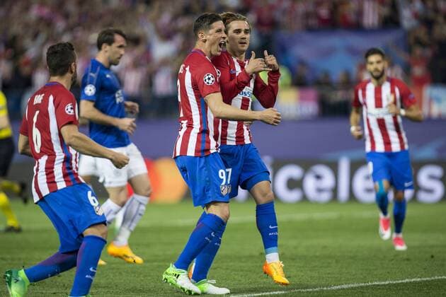 Antoine Griezmann, Fernando Torres of Atletico de Madrid celebrates after scoring a goal during the match of Champions LEague between Atletico de Madrid and LEicester City Football Club at Vicente Calderon Stadium in Madrid, Spain. April 12, 2017.  (20170412025)
