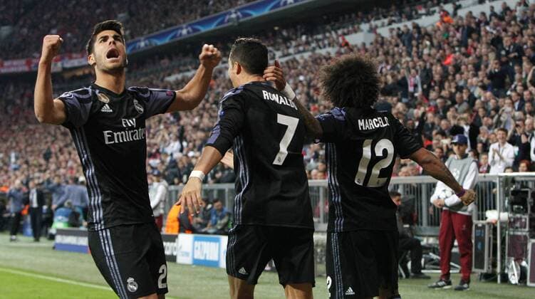 Fußball UEFA Champions League: FC Bayern Muenchen - Real Madrid , Saison 2016 2017, Viertelfinale, Hinspiel, quarter finals, first leg, 12.04.2017, xmdx, 2-1 fuer Real Madrid durch Cristiano RONALDO (7, Real Madrid), torjubel FC Bayern Muenchen - Real Madrid