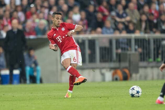 SOCCER - CL, Bayern vs Madrid MUNICH,GERMANY,12.APR.17 - SOCCER - UEFA Champions League, quarterfinal, FC Bayern Muenchen vs Real Madrid CF. Image shows Thiago (Bayern). GEPAxpictures xMarkusxFischer