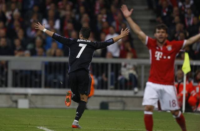 Partido de ida de cuartos de la Liga de Campeones entre el Bayern Munich y el Real Madrid. En la imagen, Cristiano Ronaldo celebra su gol. 1 4 first leg match of Champions League between Bayern Munich and Real Madrid. In this picture, Cristiano Ronaldo celebrates his goal. xÃngelxRiverox 