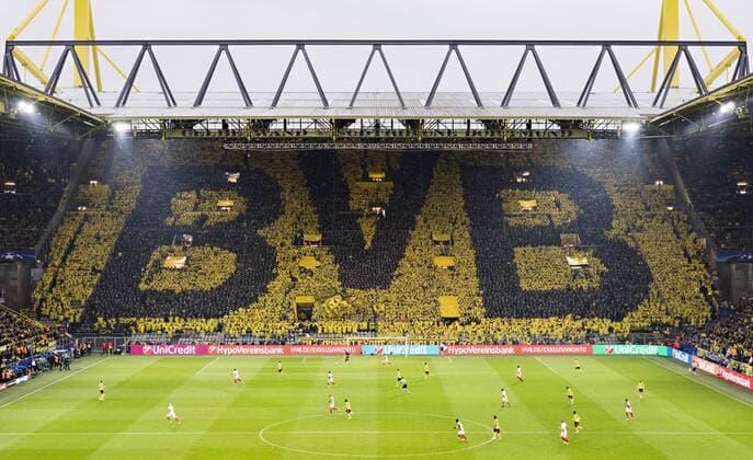 Dortmund, 12.04.2017 BvB Choreo Emblem Borussia Dortmund - AS Monaco