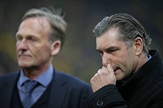 12.04.2017, Fussball Champions-League 2016 2017, Viertelfinale, Borussia Dortmund - AS Monaco, im Signal-Iduna-Park Dortmund. v.l. Geschäftsführer Hans-Joachim Watzke (Dortmund) und Sportdirektor Michael Zorc (Dortmund) 