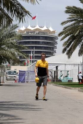 Bahrain Grand Prix, Sakhir 13 - 16 April 2017 13.04.2017 - Nico Hulkenberg (GER) Renault F1 Team RS17 