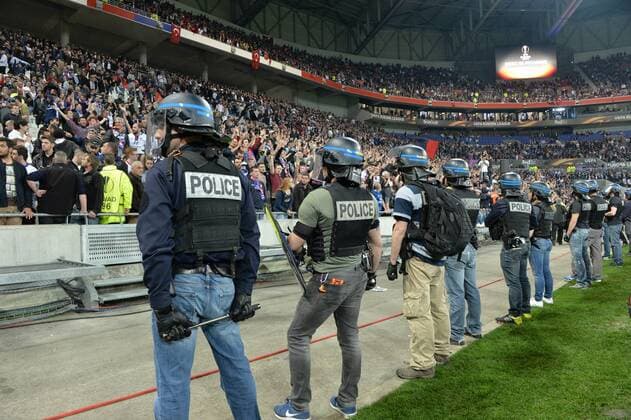 Themen der Woche - SPORT Bilder des Tages - SPORT CRS FOOTBALL : Lyon vs Besiktas - Ligue Europa - 1 4e de finale - 13 04 2017 FredericChambert Panoramic 