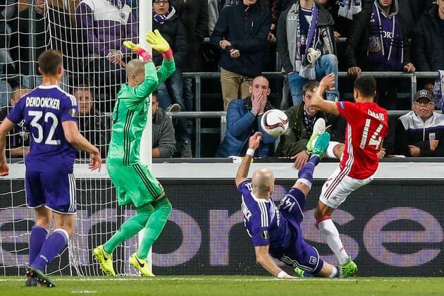 Anderlecht s goalkeeper Ruben Martinez, Anderlecht s Bram Nuytinck and Manchester s Jesse Lingard fight for the ball during a soccer game between Belgian team RSC Anderlecht and English club Manchester United ManU F.C. in Brussels, Thursday 13 April 2017, the first leg of the quarter finals of the Europa League competition. BRUNOxFAHY  x05081126x