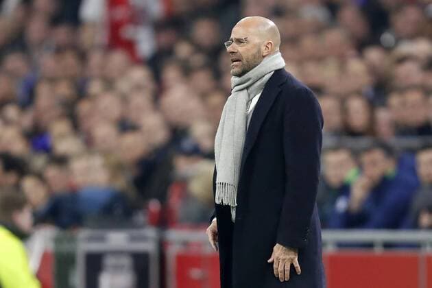 coach Peter Bosz of Ajax with broken glassesduring the UEFA Europa League quarter final match between Ajax Amsterdam and FC Schalke 04 at the Amsterdam Arena on April 13, 2017 in Amsterdam, The Netherlands Ajax v FC Schalke 04 UEFA Europa League 2016 2017 xVIxxIVx 7563147
