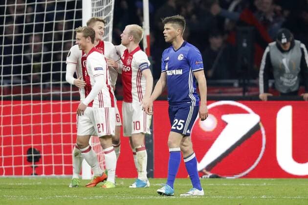 (L-R) Frenkie de Jong of Ajax, Matthijs de Ligt of Ajax, Davy Klaassen of Ajax, Klaas-Jan Huntelaar of FC Schalke 04during the UEFA Europa League quarter final match between Ajax Amsterdam and FC Schalke 04 at the Amsterdam Arena on April 13, 2017 in Amsterdam, The Netherlands Ajax v FC Schalke 04 UEFA Europa League 2016 2017 xVIxxIVx 7563217