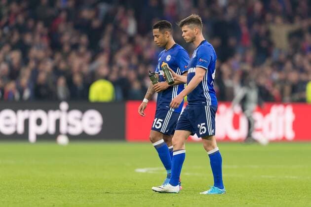 Amsterdam, Netherlands 13.04.2017, UEFA Europa League - 2016 17 Season, Ajax Amsterdam - FC Schalke 04, Dennis Aogo (S04) und Klaas-Jan HUNTELAAR (S04) nach der 2:0 niederlage ( DeFodi001