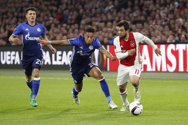 (L-R) Alessandro Schopf of FC Schalke 04, Thilo Kehrer of FC Schalke 04, Amin Younes of Ajaxduring the UEFA Europa League quarter final match between Ajax Amsterdam and FC Schalke 04 at the Amsterdam Arena on April 13, 2017 in Amsterdam, The Netherlands Ajax v FC Schalke 04 UEFA Europa League 2016 2017 xVIxxIVx 7563935
