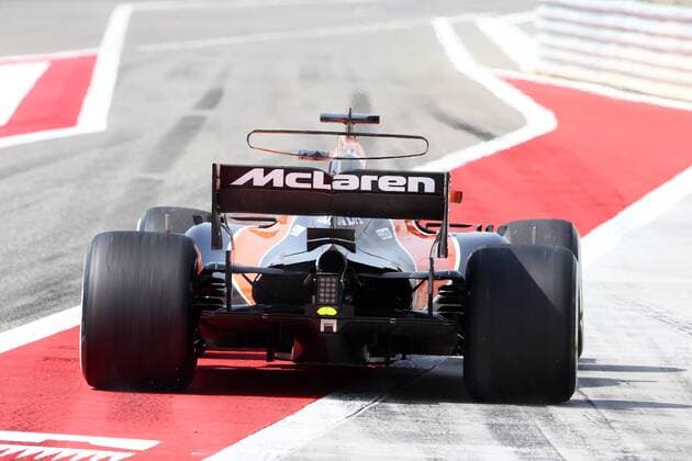 Bahrain Grand Prix, Sakhir 13 - 16 April 2017 14.04.2017 - Free Practice 1, Fernando Alonso (ESP) McLaren MCL32 