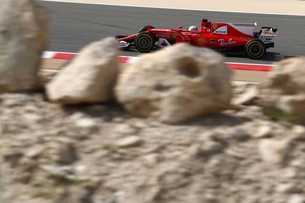 Bahrain Grand Prix, Sakhir 13 - 16 April 2017 14.04.2017 - Free Practice 1, Sebastian Vettel (GER) Scuderia Ferrari SF70H 