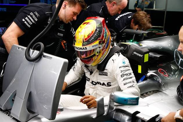 Motorsports: FIA Formula One World Championship WM Weltmeisterschaft 2017, Grand Prix of Bahrain, 44 Lewis Hamilton (GBR, Mercedes AMG Petronas F1 Team), Sakhir Bahrain xHOCHxZWEIx