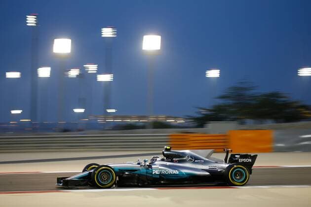 Motorsports: FIA Formula One World Championship WM Weltmeisterschaft 2017, Grand Prix of Bahrain, 77 Valtteri Bottas (FIN, Mercedes AMG Petronas), Sakhir Bahrain xHOCHxZWEIx
