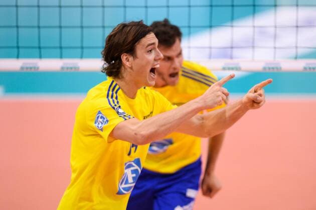15.04.2017, Arena Kreis Dueren, Dueren Volleyball, Bundesliga Männer Maenner, Play-offs Halbfinale, SWD powervolleys Düren Dueren vs. VfB Friedrichshafen Jubel Tomas Rousseaux ( 14 Friedrichshafen)