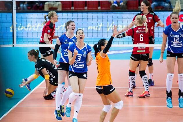 Jubel Renata Sandor (7 MTV), Micheli Tomazela Pissinato (3 MTV) und Wanna Buakaew (1 MTV); 1. Volleyball Bundesliga Play-Off Halbfinale 3: Allianz MTV Stuttgart vs Dresdner SC, SCHARRena, Stuttgart Germany, 20170415; Stuttgart Copyright: xWuechner Eibner-Pressefotox EP_NWR