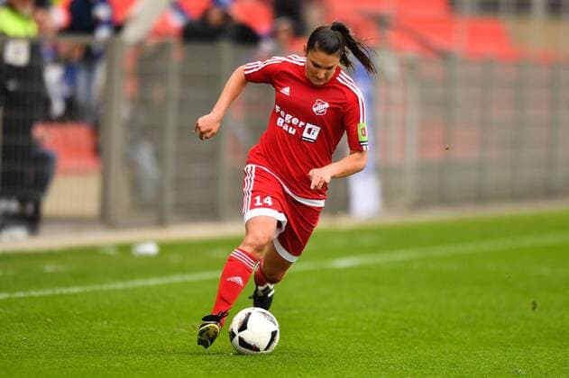 Jovana Damjanovic (SC Sand) (14) auf dem Weg zum Tor, DFB Pokal - Halbfinale , Bayer 04 Leverkusen - SC Sand, xmkx