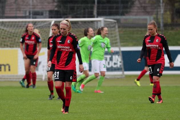 Selina Wagner (Freiburg, 31), enttäuscht schauend, Enttäuschung, Frustration, disappointed, pessimistisch, Fussball, DFB-Pokal der Frauen, Halbfinale, SC Freiburg - VfL Wolfsburg, xozx