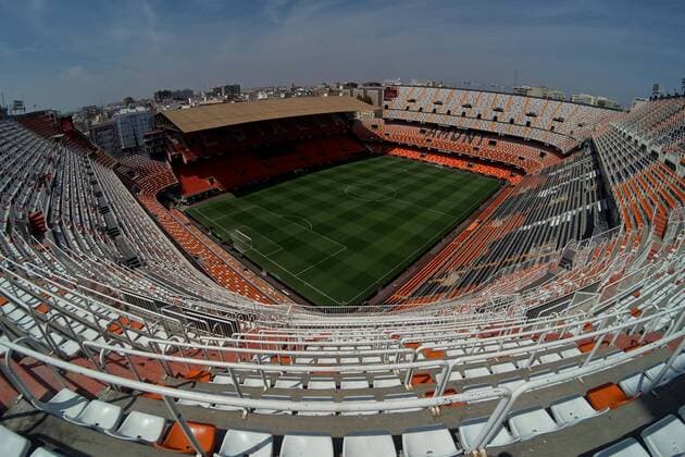 Fußball, Stadiongeschichte FC Valencia April 16, 2017 - Valencia, Valencia, Spain - General view of the stadium prior to the La Liga match between Valencia CF and Sevilla FC at Mestalla stadium on April 16, 2017 in Valencia, Spain. Valencia CF v Sevilla FC - La Liga  - ZUMAn230 20170416_zaa_n230_019 Copyright: xDavidxAliagax