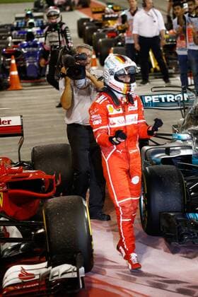 Motorsports: FIA Formula One World Championship WM Weltmeisterschaft 2017, Grand Prix of Bahrain, 5 Sebastian Vettel (GER, Scuderia Ferrari) Sakhir Bahrain xHOCHxZWEIx