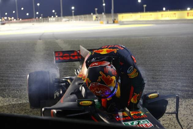 Bahrain Grand Prix, Sakhir 13 - 16 April 2017 16.04.2017 - Race, Max Verstappen (NED) Red Bull Racing RB13 retires from the race 