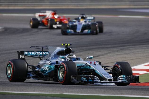 Motorsports: FIA Formula One World Championship WM Weltmeisterschaft 2017, Grand Prix of Bahrain, 77 Valtteri Bottas (FIN, Mercedes AMG Petronas), Sakhir Bahrain xHOCHxZWEIx