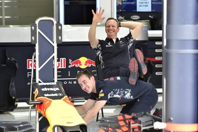 Grand Prix Bahrain, Sakhir Int. circuit, Manama, Bahrain, Formula1, Round 3, 2017. Team Max Verstappen (NED), 33, Red Bull Racing, Motorsports: FIA Formula One World Championship WM Weltmeisterschaft 2017, Grand Prix of Bahrain, Sakhir Bahrain xHOCHxZWEIx