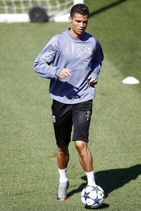 Real Madrid s Cristiano Ronaldo during training session. April 17,2017.  (2017041717)