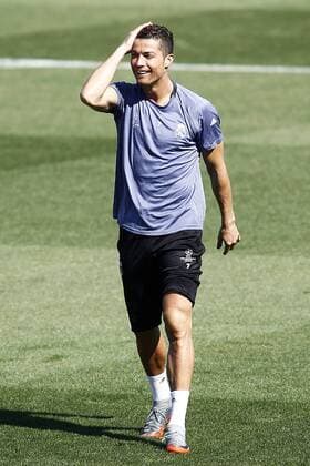 Real Madrid s Cristiano Ronaldo during training session. April 17,2017.  (2017041770)
