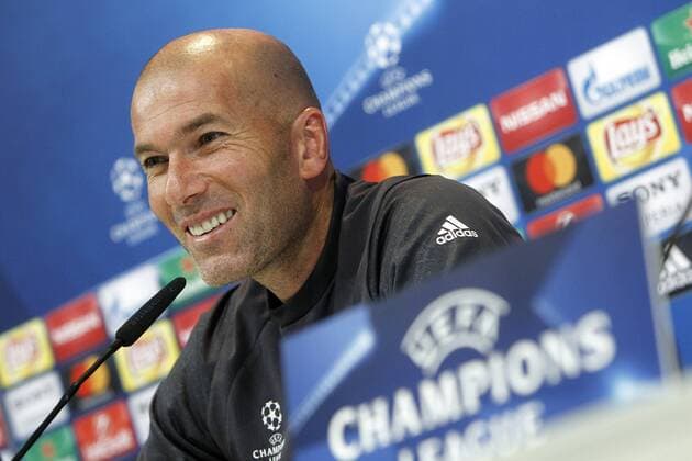 Real Madrid s coach Zinedine Zidane in press conference PK Pressekonferenz after training session. April 17,2017.  (20170417134)