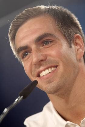 Bilder des Tages - SPORT FC Bayern Munchen s Philipp Lahm in press conference PK Pressekonferenz before training session. April 17,2017.  (20170417159)