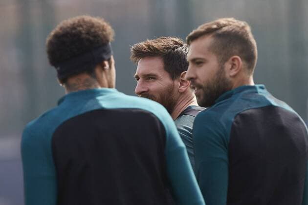FC Barcelona Barca s Argentine forward Lionel Messi (C), Brazilian Neymar Jr. (L) and Spanish Jordi Alba arrive for a training session held at the team s Joan Gamper sports facilities in Barcelona, northeastern Spain, 18 April 2017. FC Barcelona will face Juventus in a UEFA Champions League quarter final second leg match on 19 April 2017 at the Nou Camp stadium. Training session of FC Barcelona !ACHTUNG: NUR REDAKTIONELLE NUTZUNG!  Copyright: xALEJANDROxGARCÍAx B06 20170418-636281206696112119