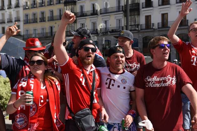Spain: Bayern Munich supporters in Madrid Nearly 4,200 Bayern fans travel to Madrid to watch the UEFA Champions League quarter-final match between Real Madrid (Spain) and Bayern Munich (Germany). Supporters congregate in Plaza Mayor and Puerta of Sol, in central Madrid.  JorgexSanzx xPacificxPress