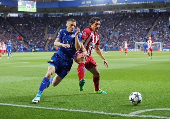 Leicester s Jamie Vardy tussles with Atletico s Stefan Savic during the Champions League Quarter-Final 2nd leg match at the King Power Stadium, Leicester. Picture date: April 18th, 2017. Pic credit should read: David Klein Sportimage EDITORIAL USE ONLY. No use with unauthorised audio, video, data, fixture lists, club league logos or live services. Online in-match use limited to 120 images, no video emulation. No use in betting, games or single club league player publications.