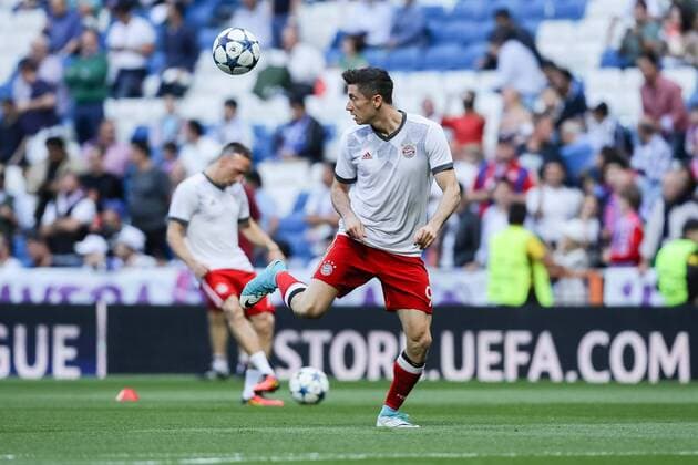 Madrid, Spain 18.04.2017, UEFA Champions League - 2016 17 Season, Quarter Final: Second leg, Real Madrid - FC Bayern Muenchen, Robert Lewandowski (FCB) in Aktion ( DeFodi048