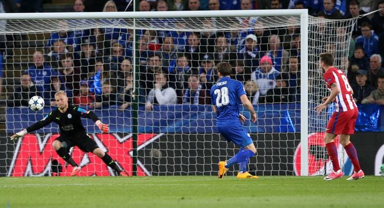 Atletico s Saul Niguez scoring his sides opening goal during the Champions League Quarter-Final 2nd leg match at the King Power Stadium, Leicester. Picture date: April 18th, 2017. Pic credit should read: David Klein Sportimage EDITORIAL USE ONLY. No use with unauthorised audio, video, data, fixture lists, club league logos or live services. Online in-match use limited to 120 images, no video emulation. No use in betting, games or single club league player publications.