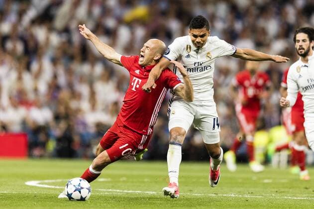 Madrid, 18.04.2017 Arjen Robben (FCB), Casemiro (Real) Real Madrid - Bayern München