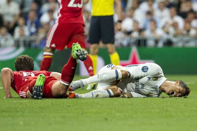 Cristiano Ronaldo of Real Madrid reacts during the match of Champions League between Real Madrid and FC Bayern Munchen at Santiago Bernabeu Stadium in Madrid, Spain. April 18, 2017.  (20170418040)