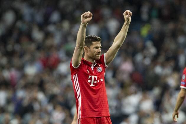 Xabi Alonso of FC Bayern Munchen during the match of Champions League between Real Madrid and FC Bayern Munchen at Santiago Bernabeu Stadium in Madrid, Spain. April 18, 2017.  (20170418124)