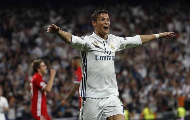 Partido de vuelta de cuartos de final de la Liga de Campeones entre el Real Madrid y el Bayern. En la imagen, celebracion de Asensio tras marcar. Second leg match of Champions League quarterfinals between Real Madrid and Bayern. In this picture, Asensio celebrates after scoring. xPabloxGarciax 