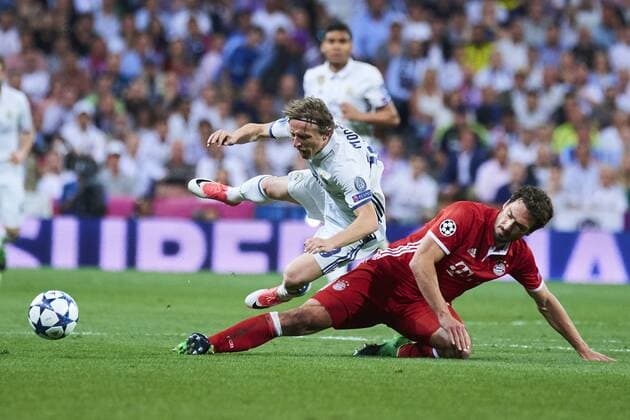 April 19, 2017 - Madrid, Spain - Luka Modric (midfielder; Real Madrid) in action during the UEFA Champions League quarter-final second leg football match between Real Madrid and Bayern Munchen at Santiago Bernabeu on April 18, 2017 in Madrid Real Madrid vs Bayern Munchen. UEFA Champions League quarter-final  - ZUMAg15_ 20170419_zaf_g15_049 Copyright: xJackxAbuinx