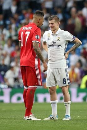 Jerome Boateng (FC Bayern Muenchen 17) Toni Kroos ( Real Madrid 8 ), Real Madrid vs. FC Bayern Muenchen, Viertelfinale, UEFA Champions League, Fussball, 18.04.2017, Madrid Copyright: xLanger Eibner-Pressefotox EP_HLR