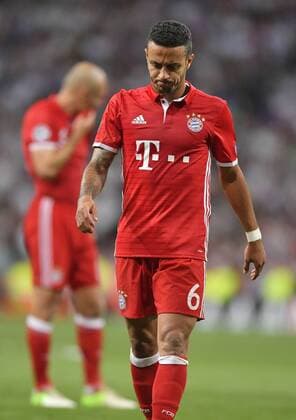 18.04.2017, Fussball Champions-League 2016 2017, Viertelfinale Rückspiel, Real Madrid - FC Bayern München, im Estadio Bernabeu in Madrid, Thiago (FC Bayern München) ist enttäuscht. 