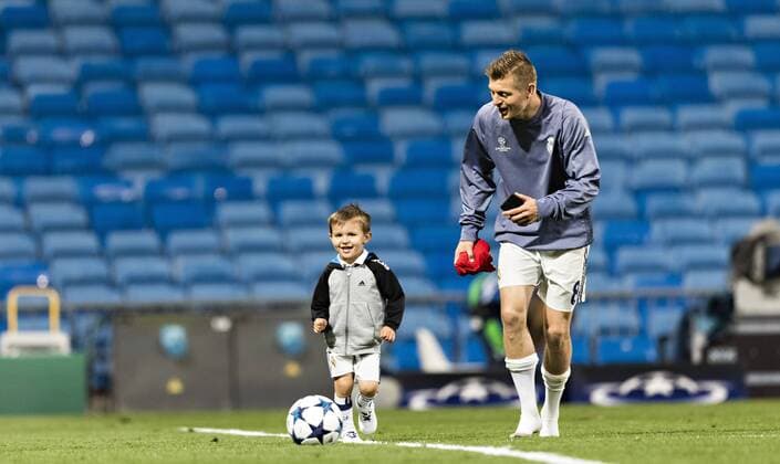 Madrid, 18.04.2017 Toni Kroos (Real) mit Sohn Leon Real Madrid - Bayern München